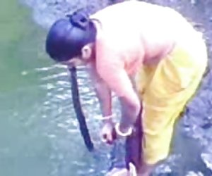 孟加拉德西村的公共澡堂