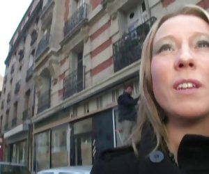 法国的摩洛伊斯兰解放阵线的欺骗她的丈夫与我们