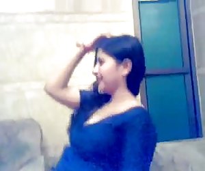 穆斯林女孩在私下发言