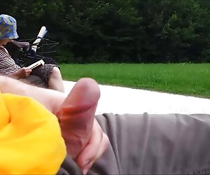 筋急转弯-奶奶在公园