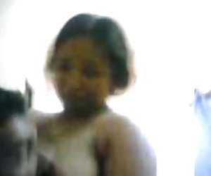 性感的巨大的胸部的喀拉拉邦阿姨