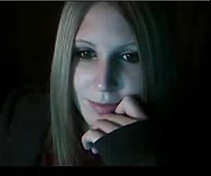 可爱的金发女孩