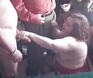 脂肪妻子的成员