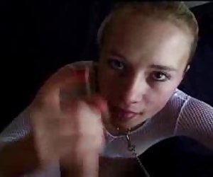 热奴隶女孩在行动