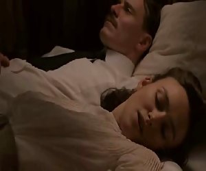 凯拉*奈特莉-一个危险的方法