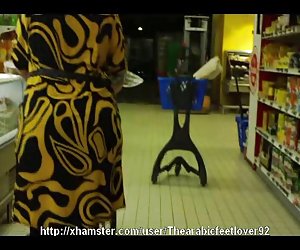 附上大阿拉伯的战利品在一个市场