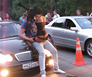 疯狂的俄罗斯脱衣舞