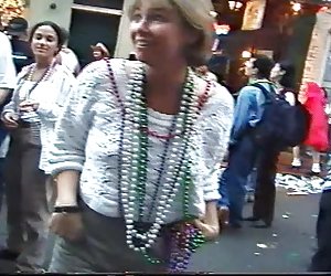 狂欢闪光灯会要求警察的权限