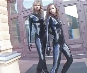 两个公主在乳胶的类别：软如何