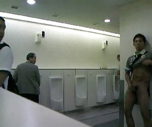 Cmnm-手淫的家伙在公共厕所！