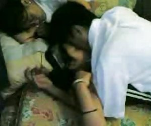 学生的菲律宾钢棒