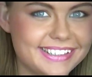 甜蜜的宝贝准备好拍摄的照片2