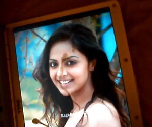 暨上的照片印度演员奶油