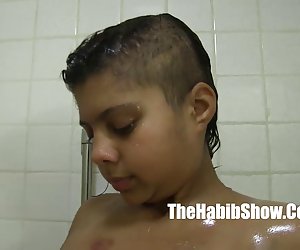 性感的小的拉丁性交的本土冰山开始融化为