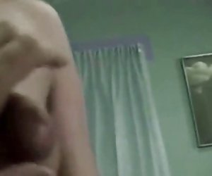 Suckulent浮肿的乳头