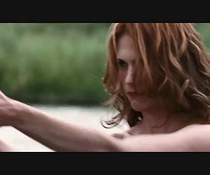 月琼斯延长赤裸上身在斯威特沃特(hd)