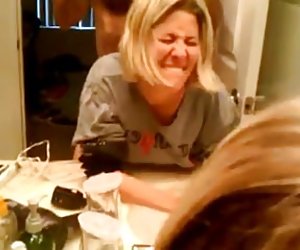 摩洛伊斯兰解放阵线就在屁股