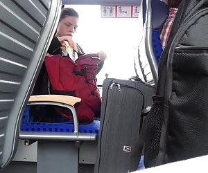 闪的漂亮女孩暗1的外套