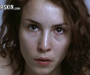 热的名人小鸡带附件!