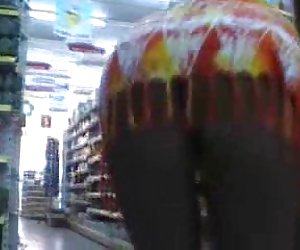 超短裙在超市没有内裤