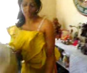 海德拉巴的女孩饥饿的家伙