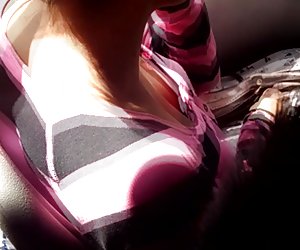 年轻漂亮奶子上的巴奇卡con tetas公司2