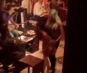 土耳其的夜总会-土耳其的民间舞蹈性