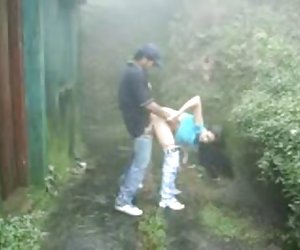 室外公共吮吸他妈的雨