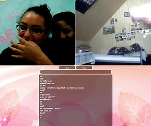 抽搐2上的女孩聊天窗口