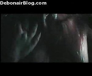 印度女子的宝莱坞淋浴的